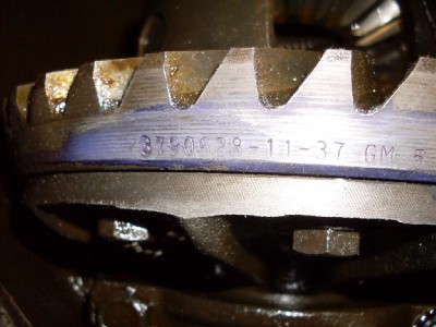 This differential has 11 pinion gear teeth and 37 ring gear teeth.